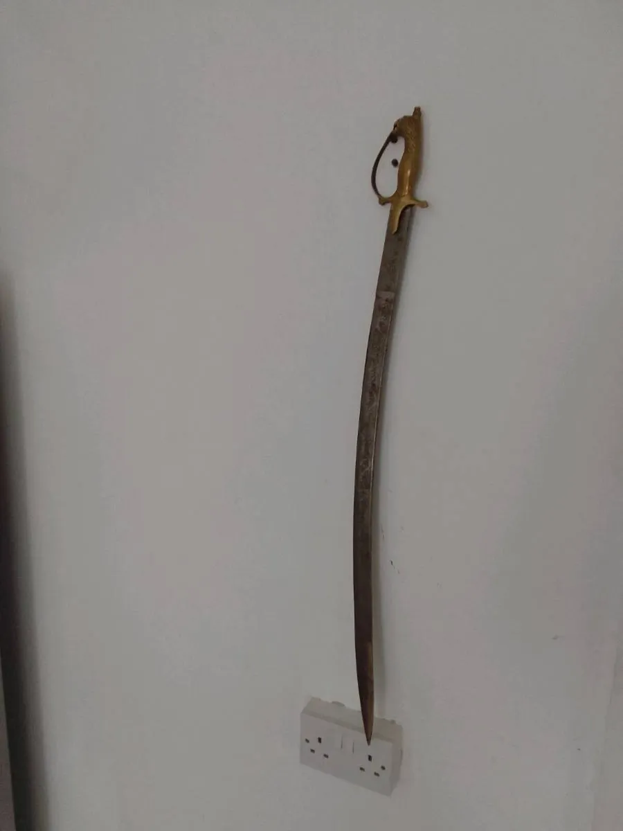 Vintage brass lion head sword india - Image 3