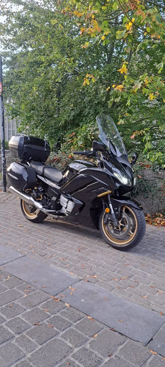 2022 Yamaha FJR1300 - Image 1