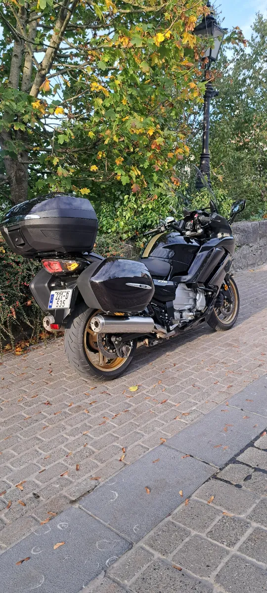 2022 Yamaha FJR1300 - Image 3