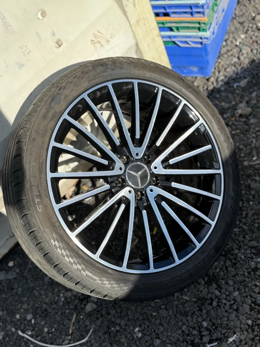 19” Mercedes Twisted Turbine Alloy - Image 1