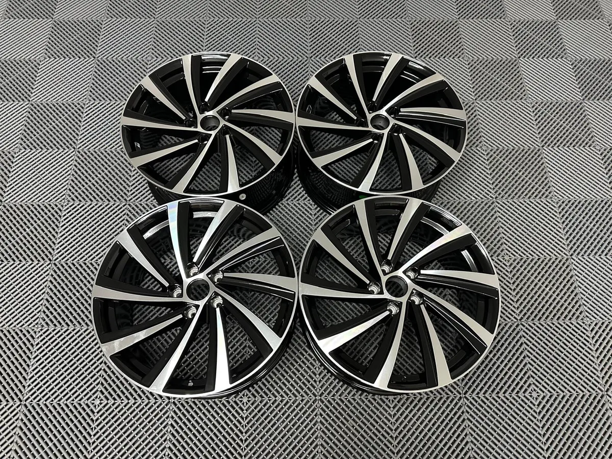 18 19″ Skoda Perseus Alloya Octavia Superb 5x112 - Image 1