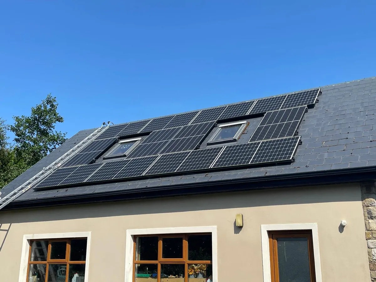 12 solar panels and 5 kw inverter. Co Clare - Image 1