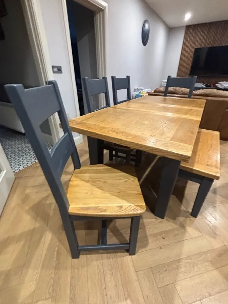 Solid Oak Extendable Dining Table, 4 chairs & 1 bench - Image 4