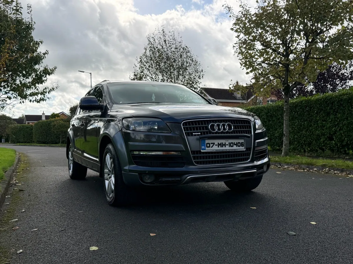 Audi q7 3.0 diesel 5 seater comercial tax doe04/27 - Image 2
