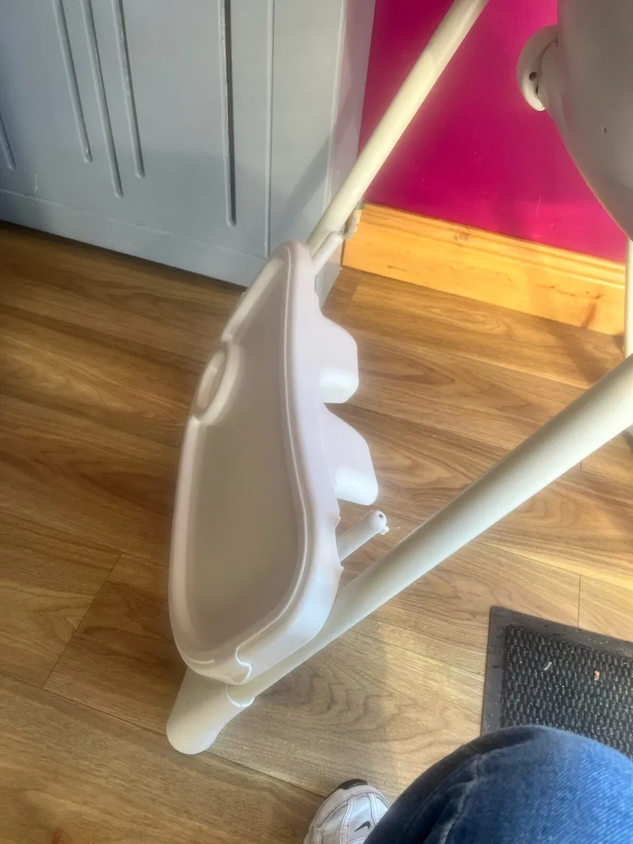High chair - Image 4