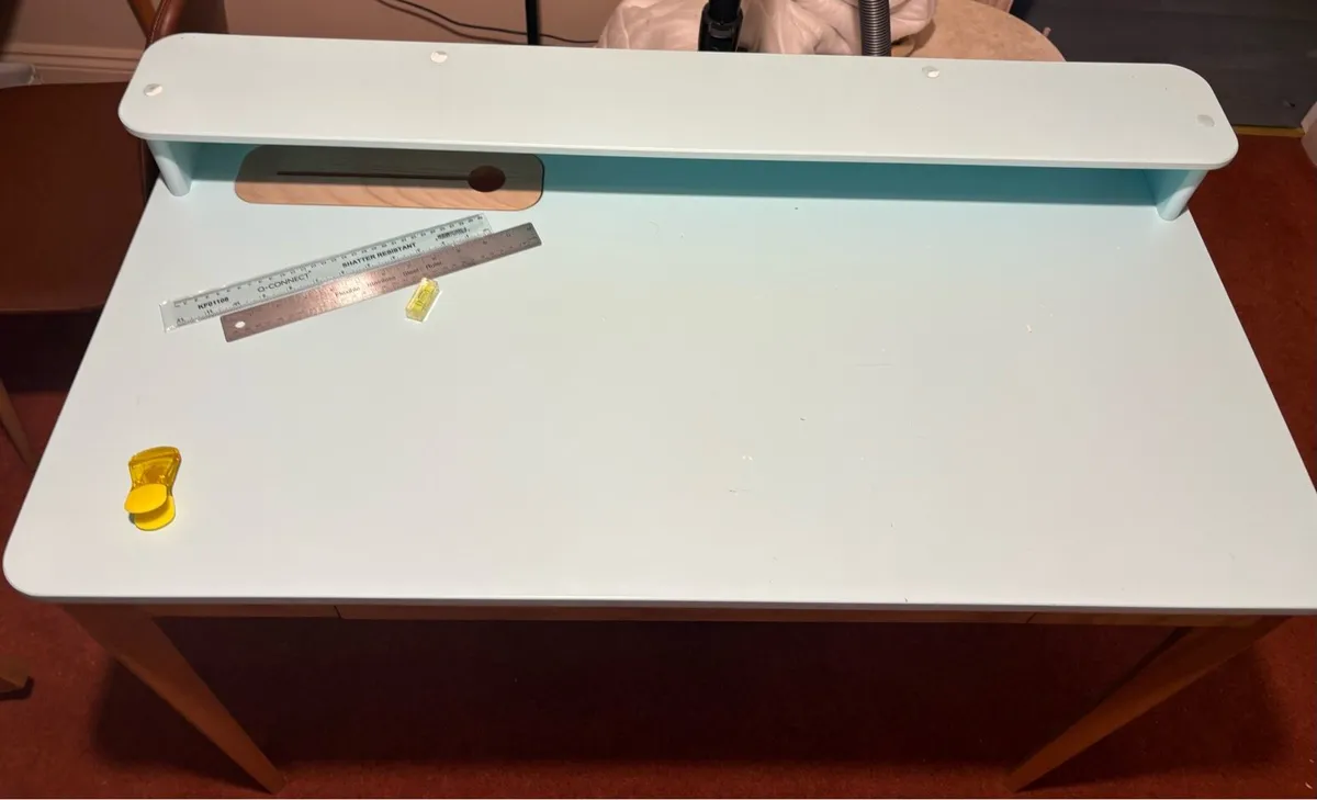 Desk - Image 2