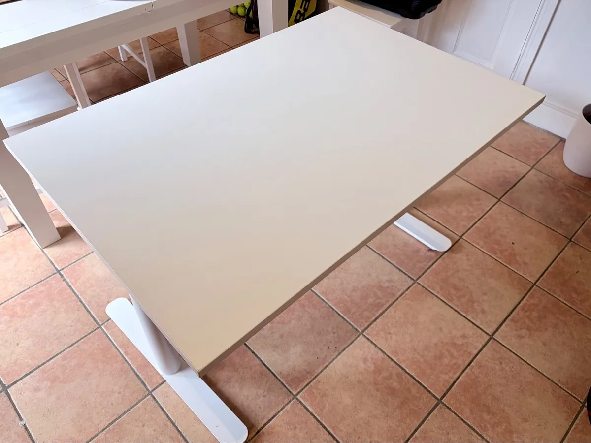 White Modern Office Desk - Like New - Image 1