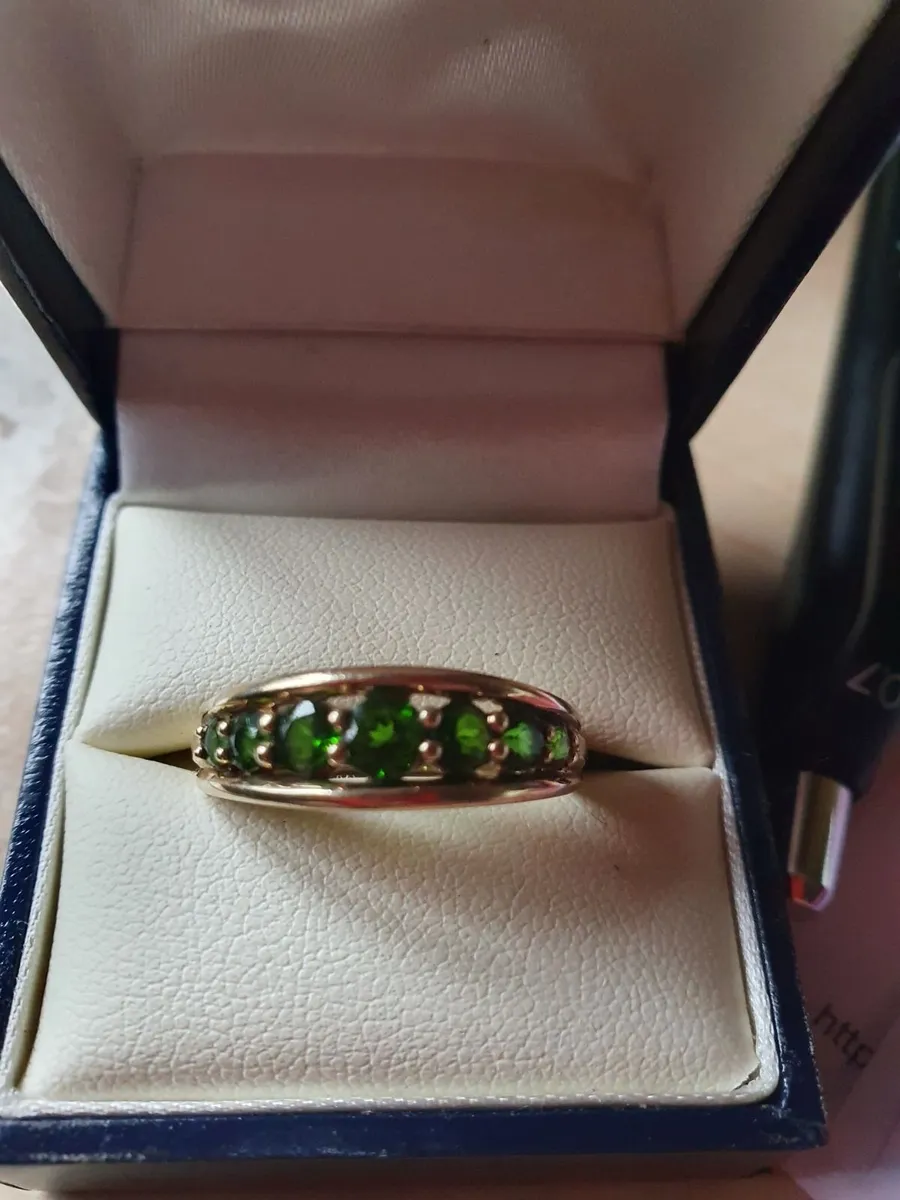 9ct Gold Diopside Ring / Russian Emerald /Elegant - Image 3