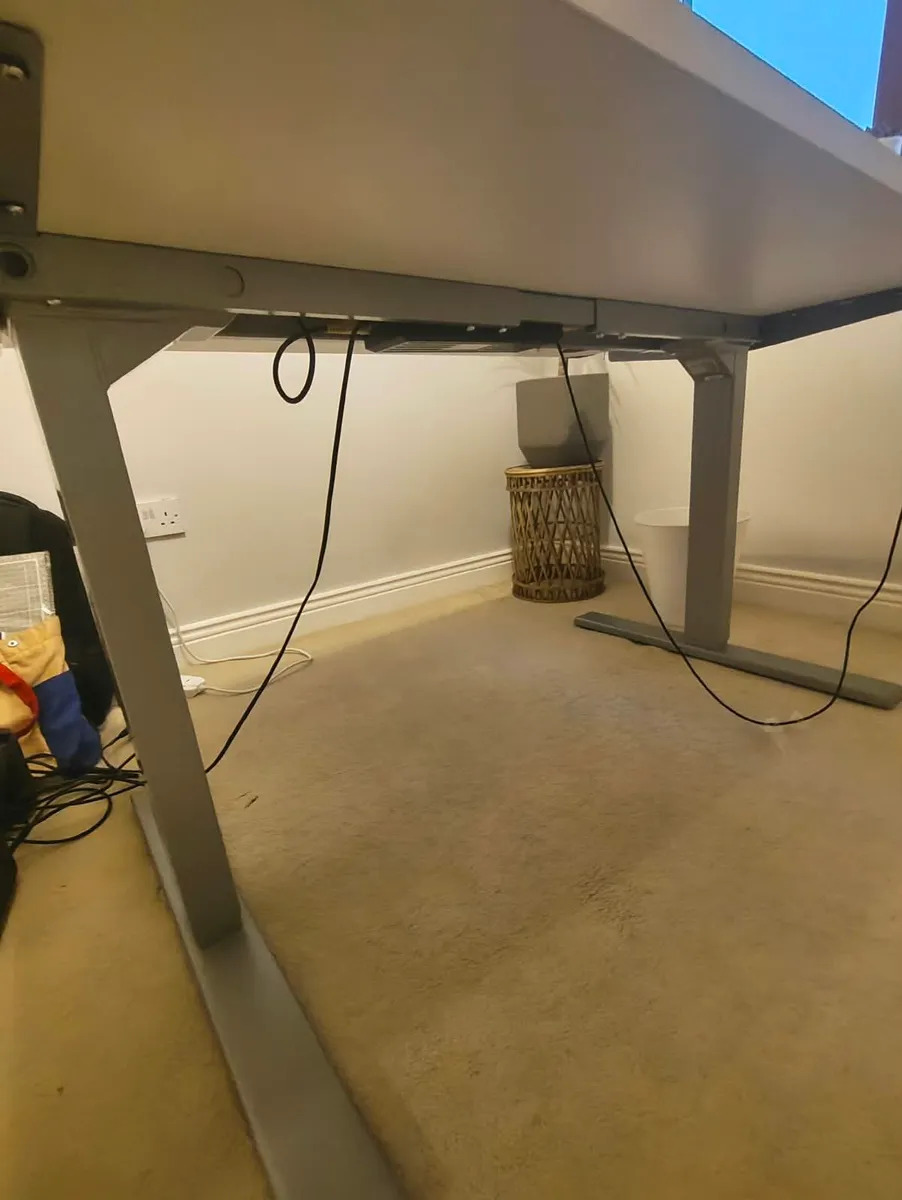 Office standing desk - Image 2