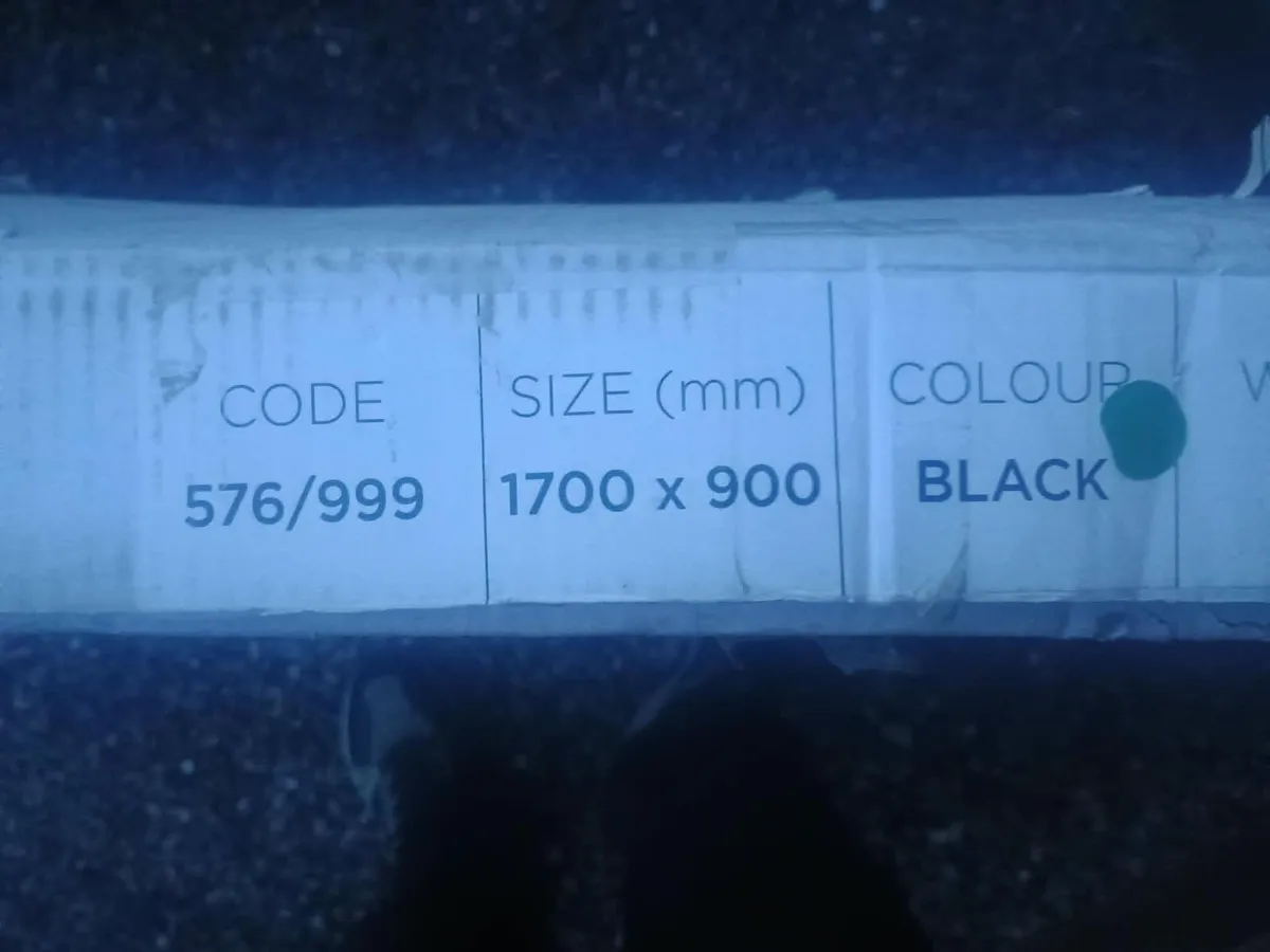 Shower tray black