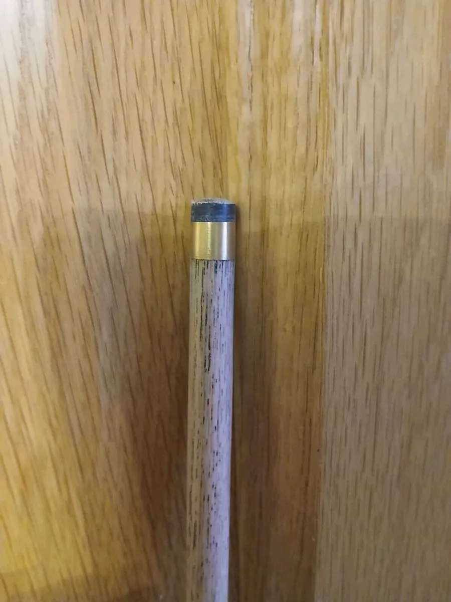 Mako 2 piece  Cue with hard case - Image 4