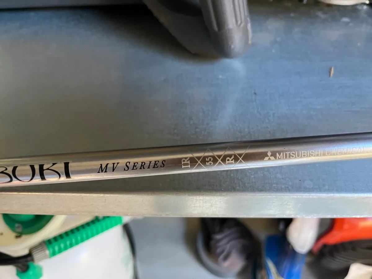Titleist T400 Irons - Image 2