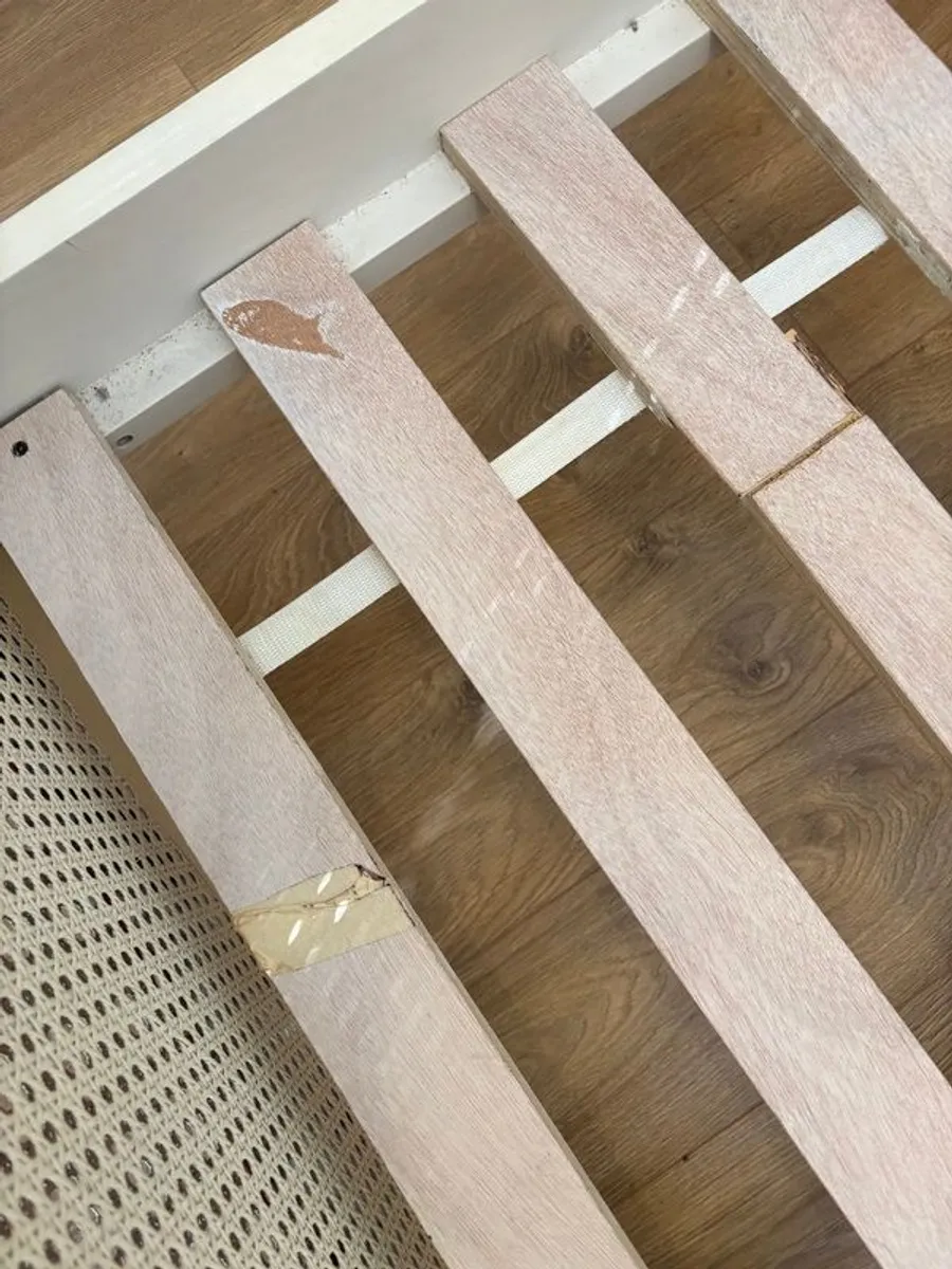 Double bed and matching lockers - Image 2