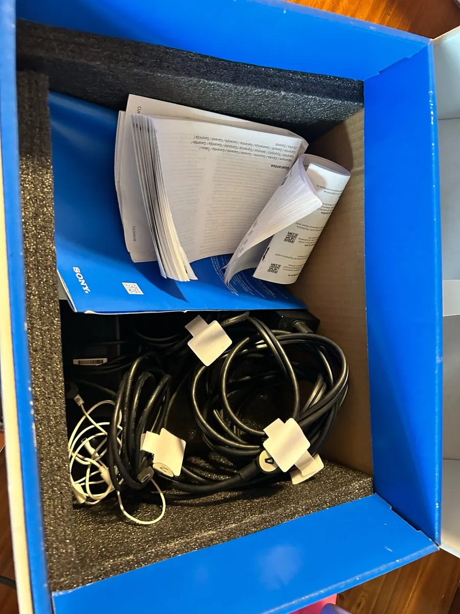PlayStation VR headset - Image 1