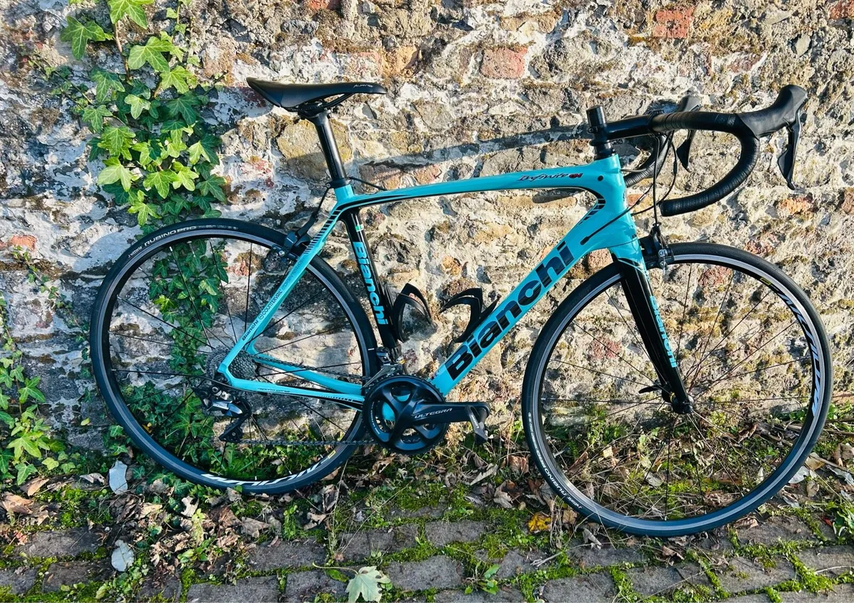 Bianchi Infinito CV carbon bike - Image 1