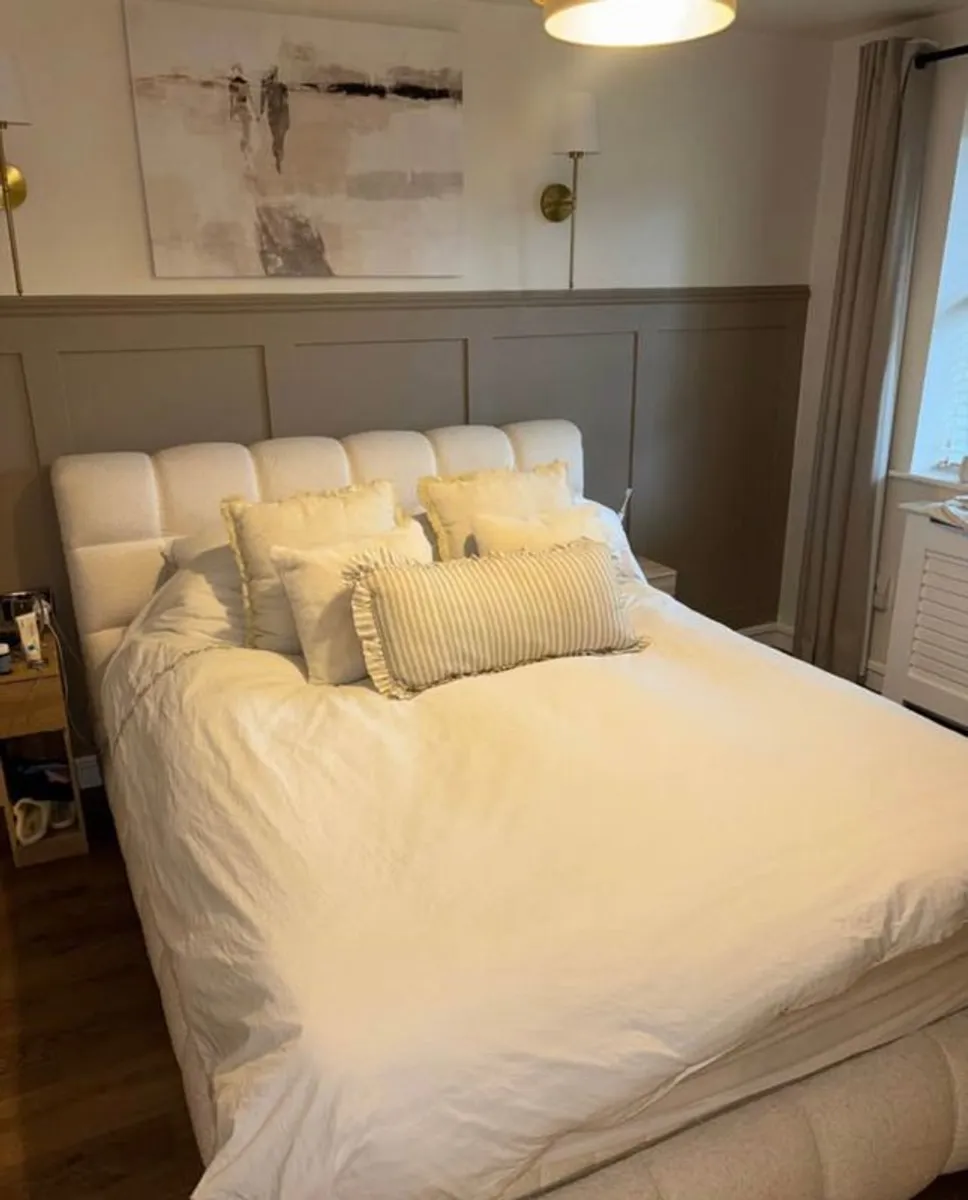 King Size Bed with Electric Ottoman & Charging Ports - Excellent Condition - Image 4