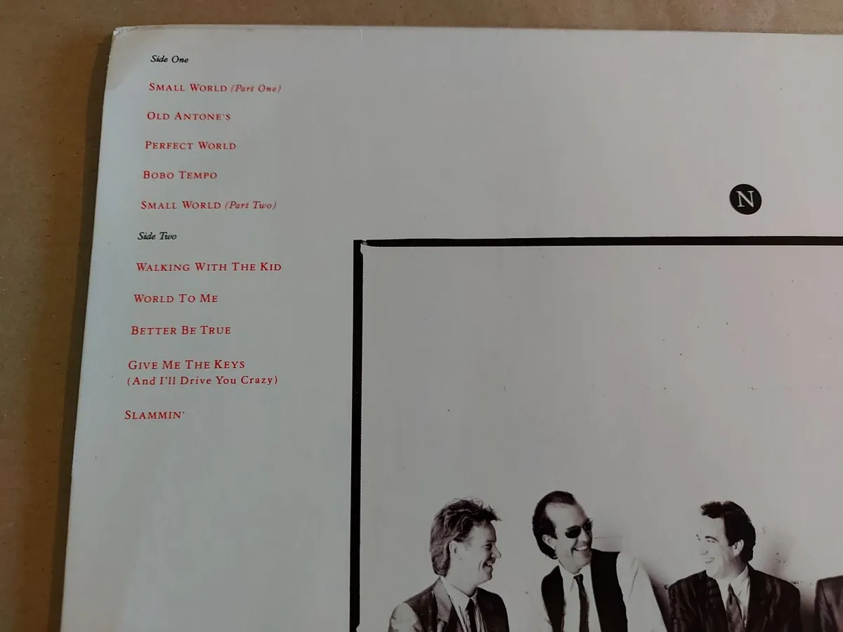 HUEY LEWIS - VINYL RECORDS - ALL CLEANED - Image 4