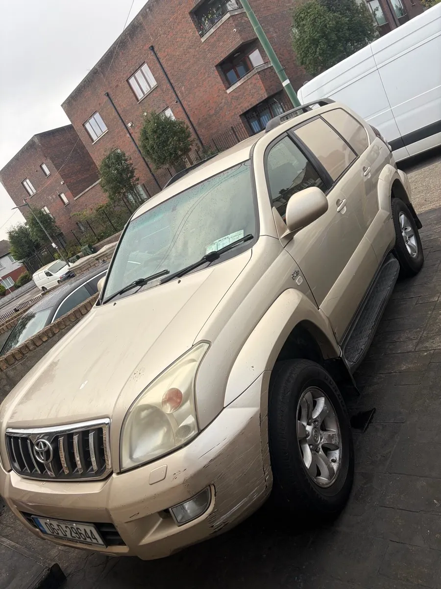 Toyota Land Cruiser - Image 2