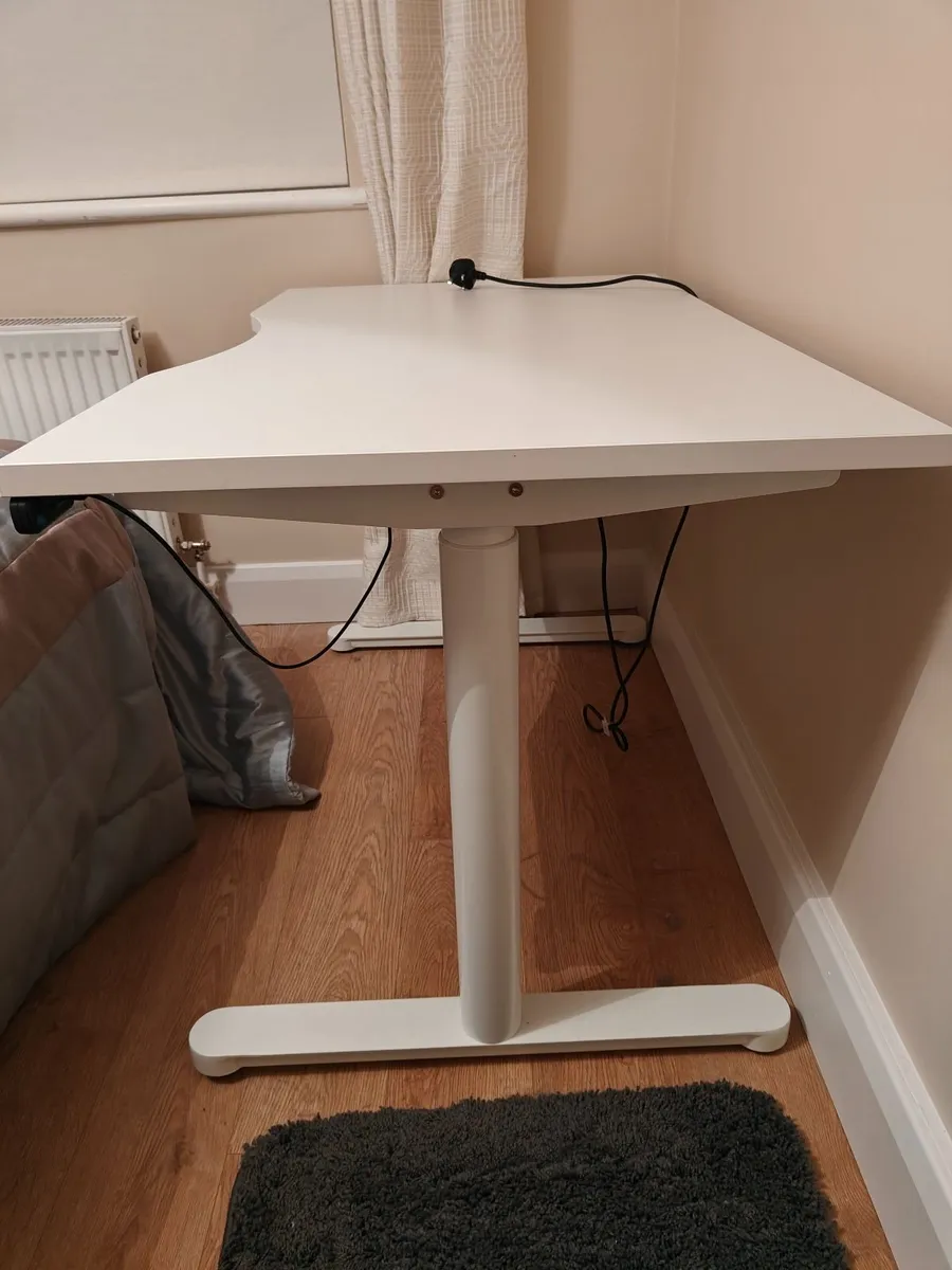 Adjustable standing work desk - Image 2