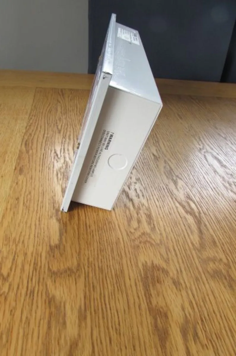 White Recessed Emergency Light Fittings x 2 - Image 3