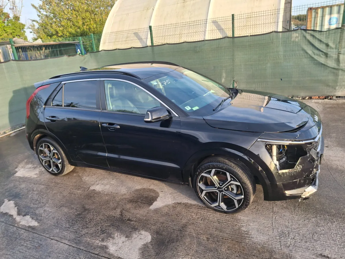 231 Kia Niro  Hybrid  K3  1.6 Petrol  Automatic - Image 4