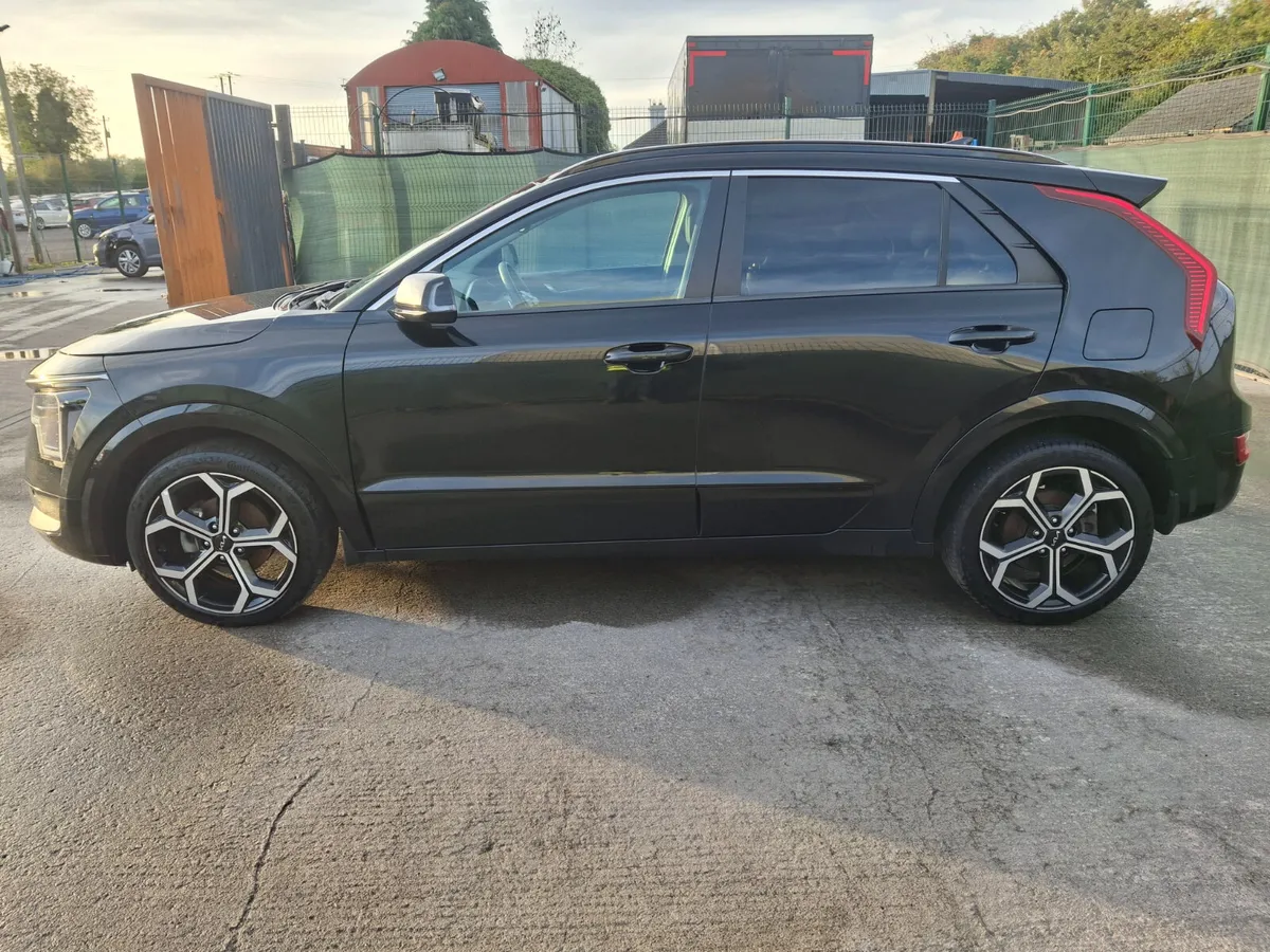 231 Kia Niro  Hybrid  K3  1.6 Petrol  Automatic - Image 2