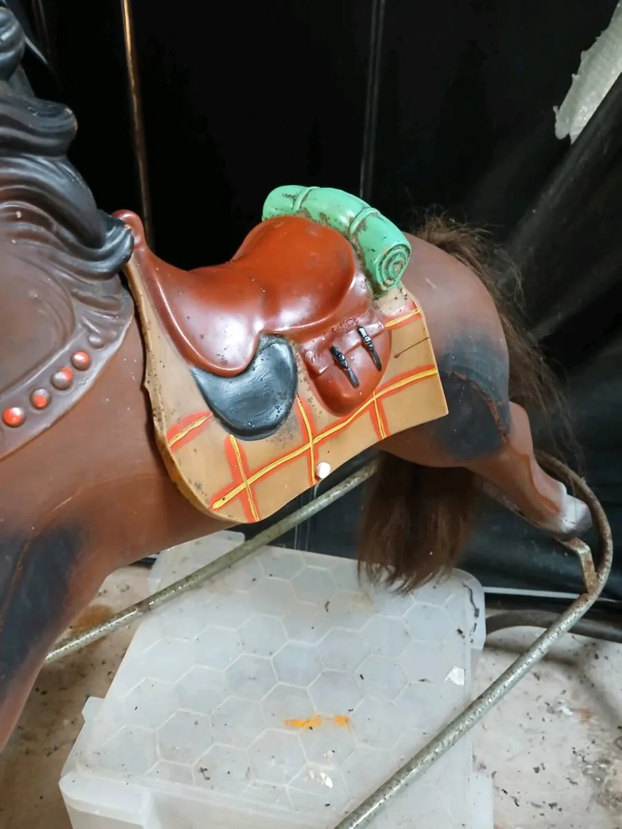 Vintage rocking horse - Image 4
