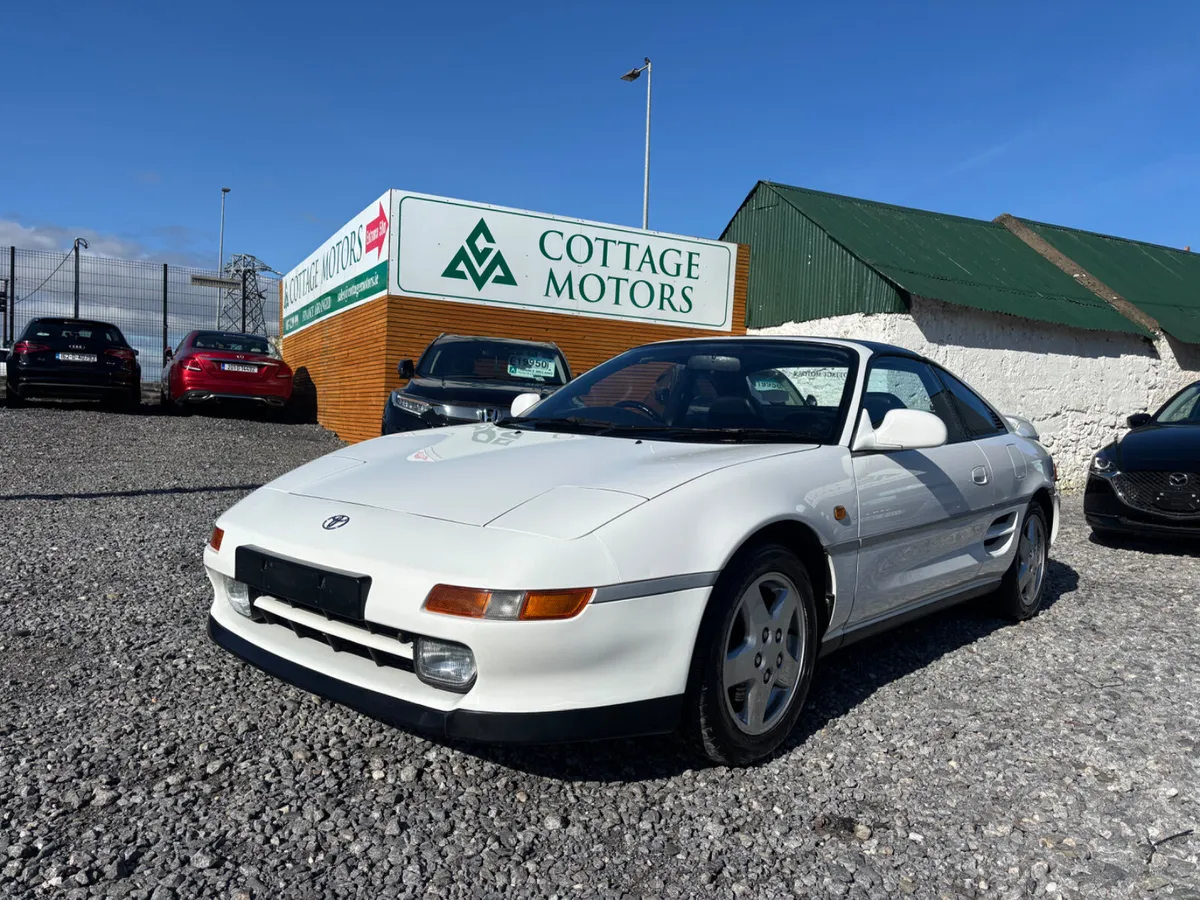 Toyota MR-2 IMMACULATE 1 OWNER - Image 4
