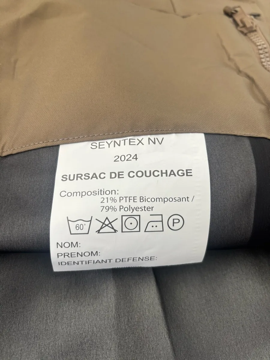 Waterproof sleeping bag cover for camping - Image 3