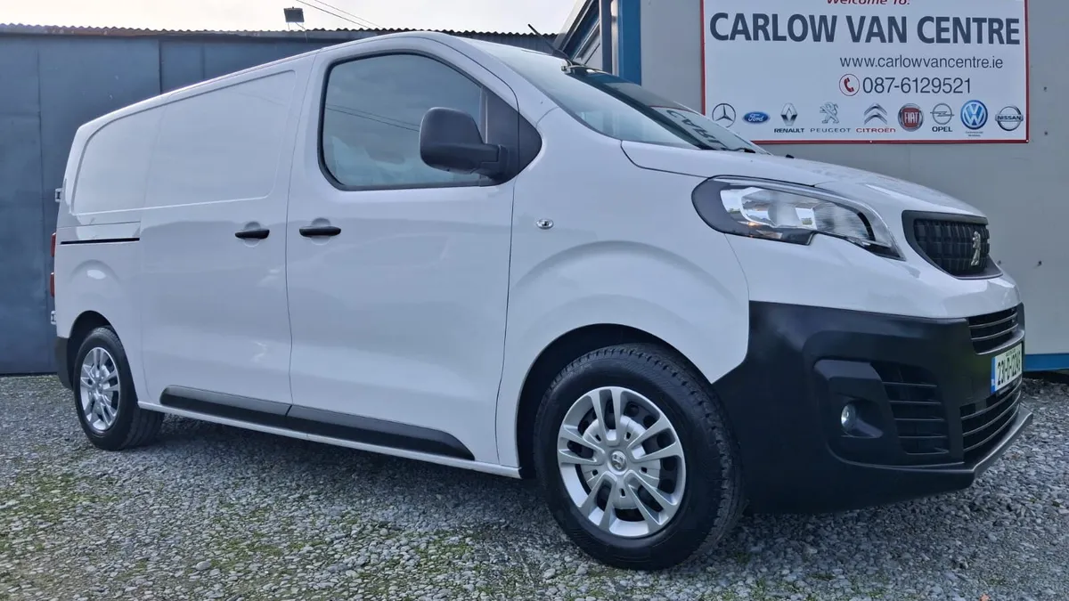 231 Peugeot Expert 1.5d 120 mwb Pro, Low kms, - Image 2