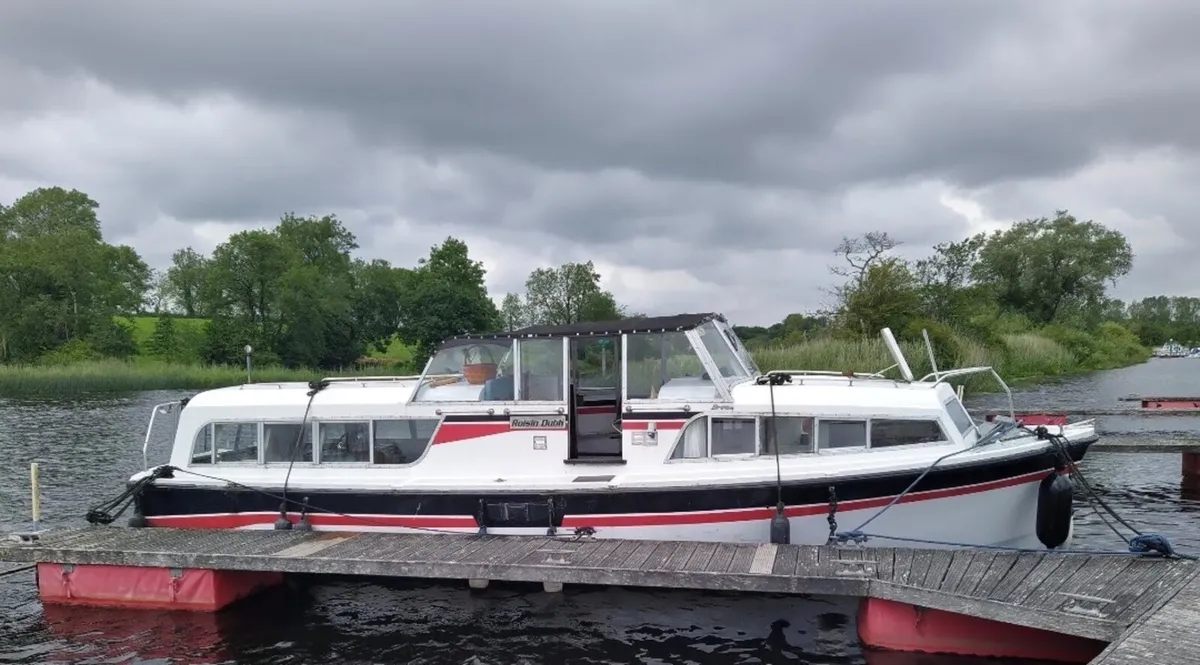 Broom Skipper 30 foot Cruiser - Image 1