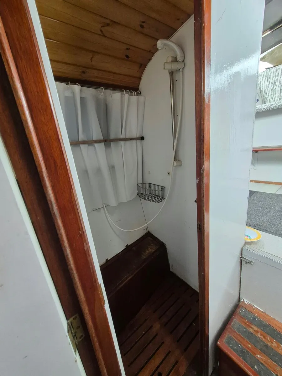 Broom Skipper 30 foot Cruiser - Image 4
