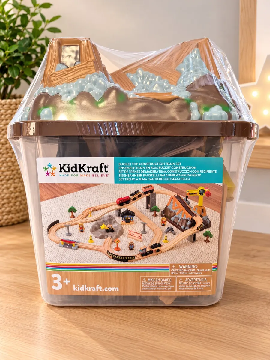 Brand new Kidkraft train set - Image 1