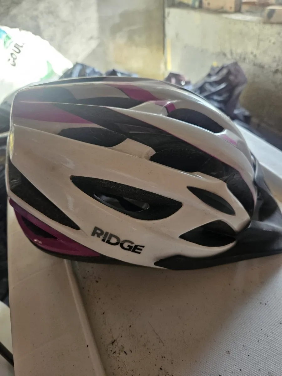 Bike helmet - Image 2