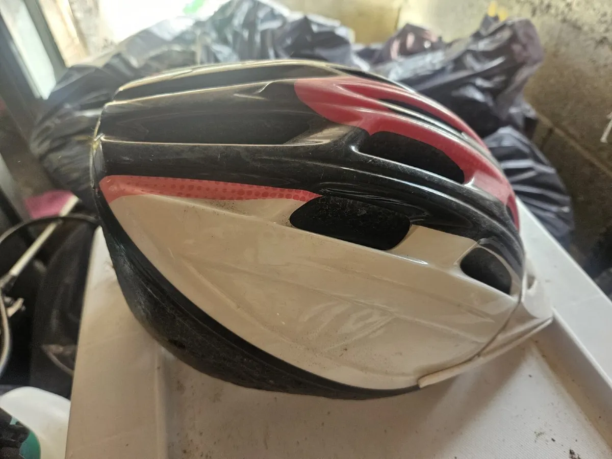 Bike helmet - Image 4