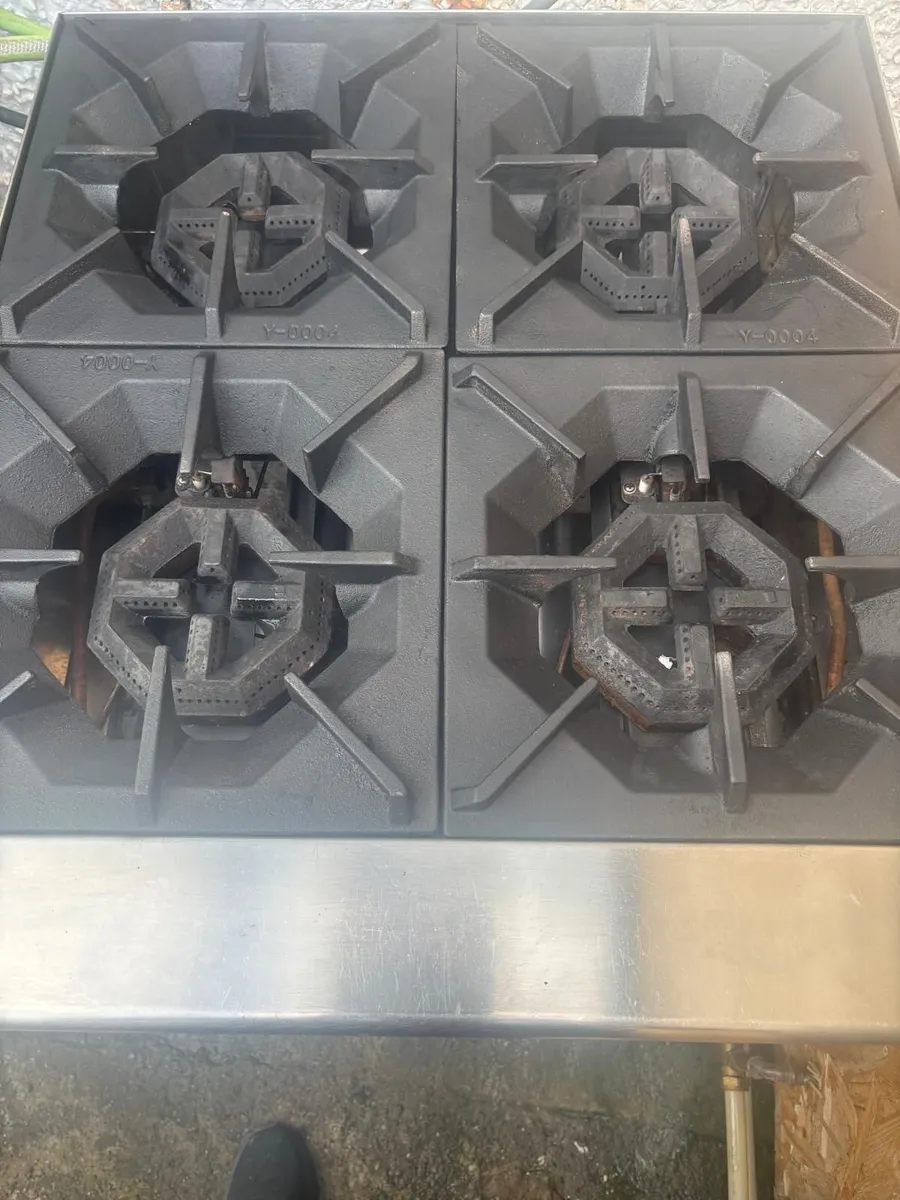 Banks 4 Ring Gas Cooker - Image 1