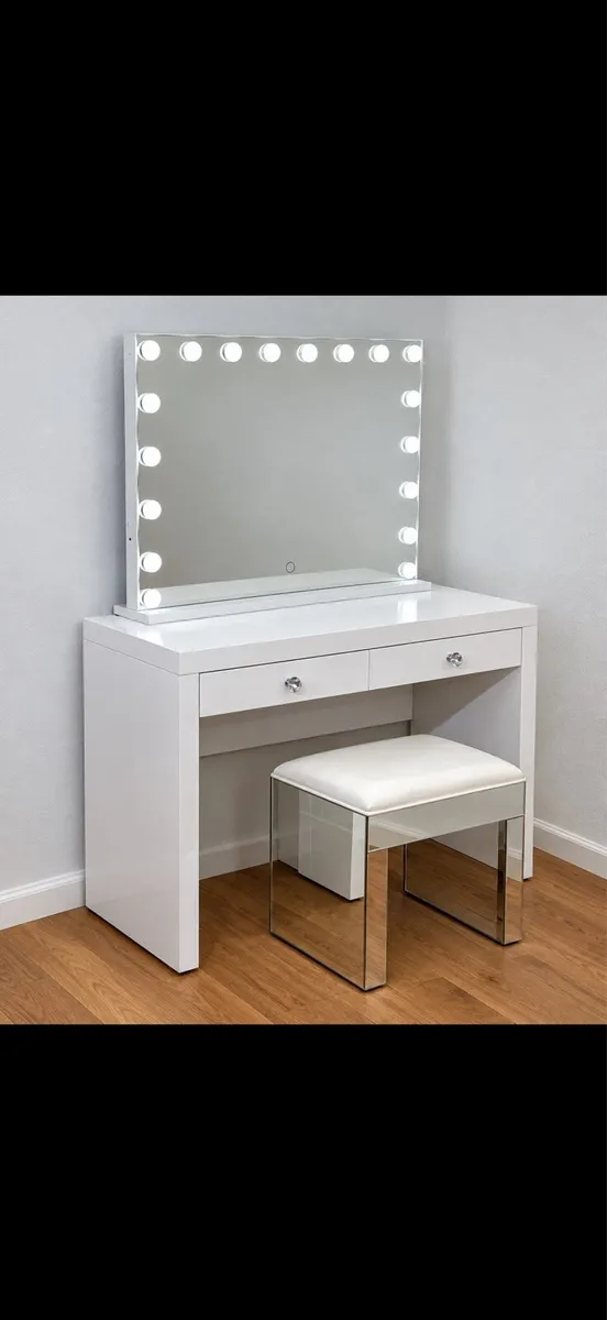 Hollywood Vanity Mirror - Image 1