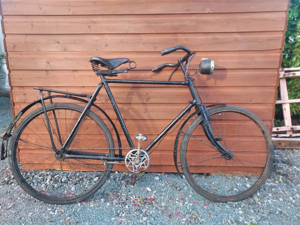 Antique bicycle - Image 1