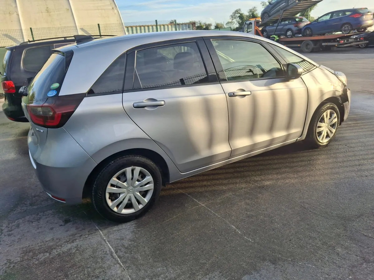 211 Honda Fit Hybrid Automatic - Image 3