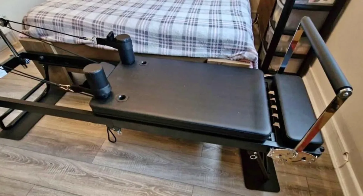 Reformer Pilates machine - Image 2