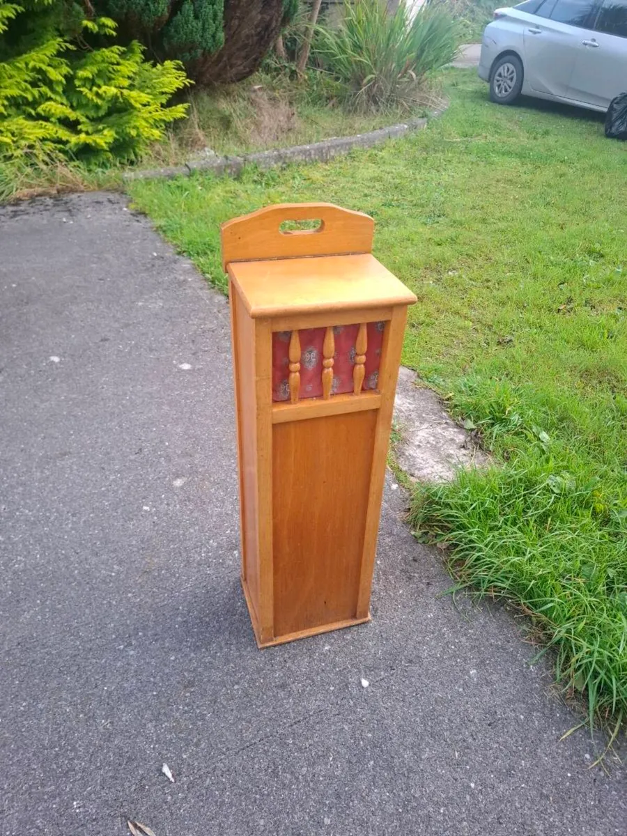 Tall wood bread box postage possible - Image 1