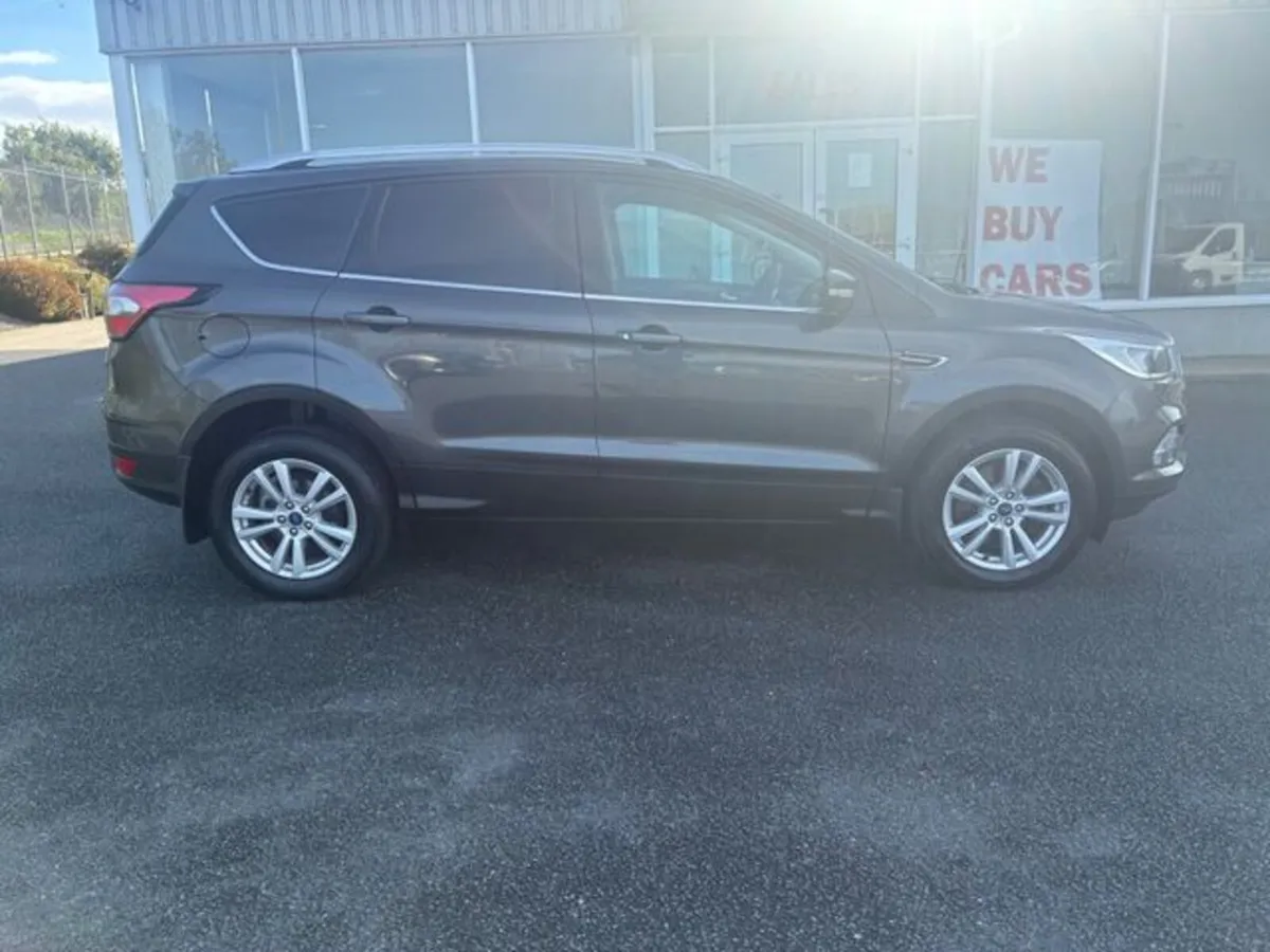 Ford Kuga Zetec 1.5TD 120PS M6 FWD 2seat - Image 2