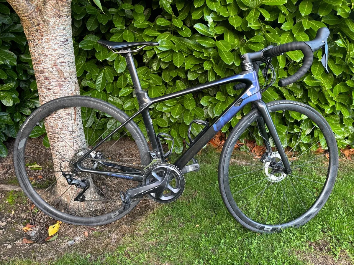 Giant Liv Langma Advanced Pro Women’s Road Bike - Image 1