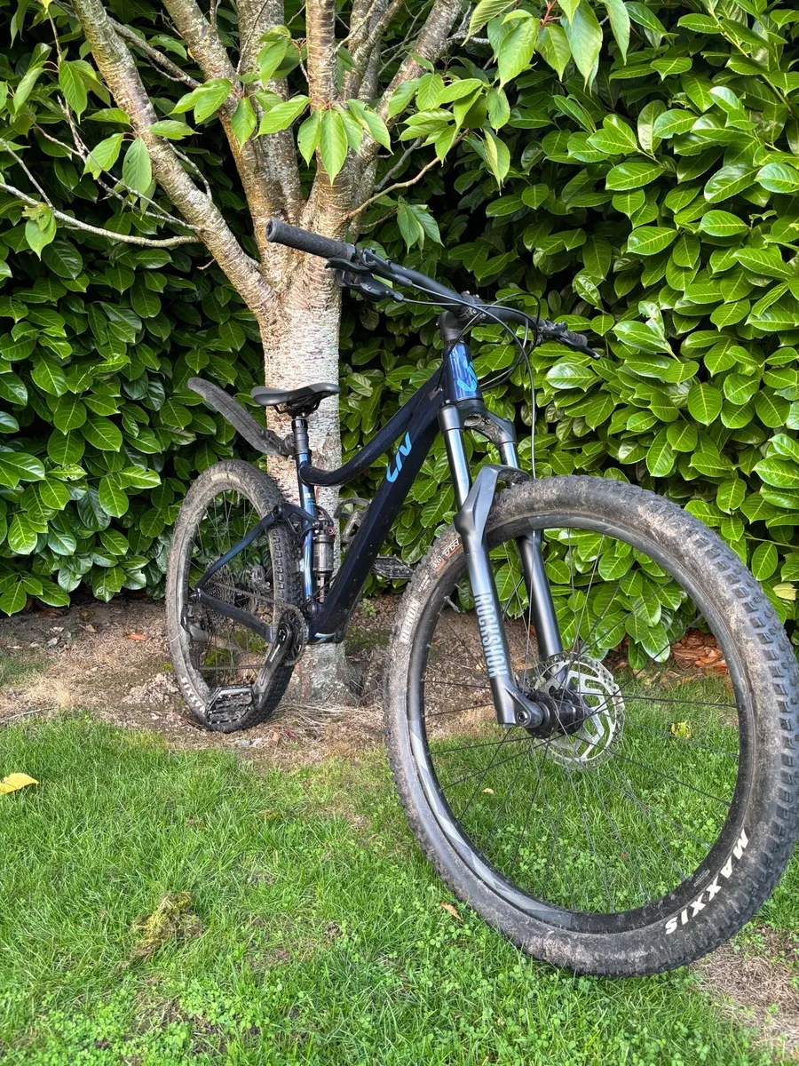 Giant Liv Embolden 1 Full Suspension Mountain Bike - Image 2