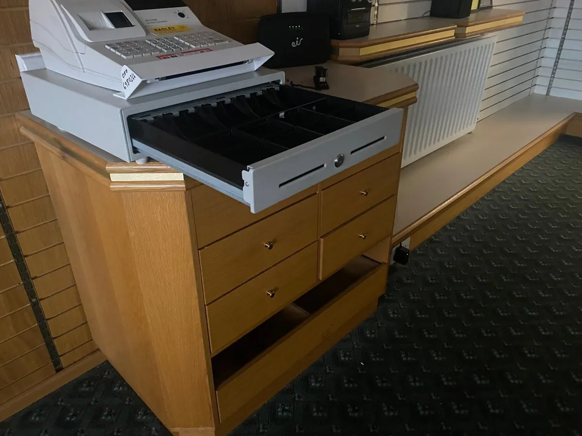 Counter - Image 1