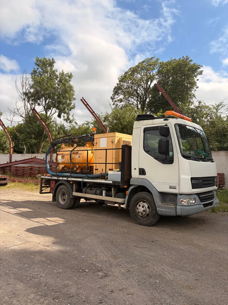 Daf 45 gully sucker - Image 1