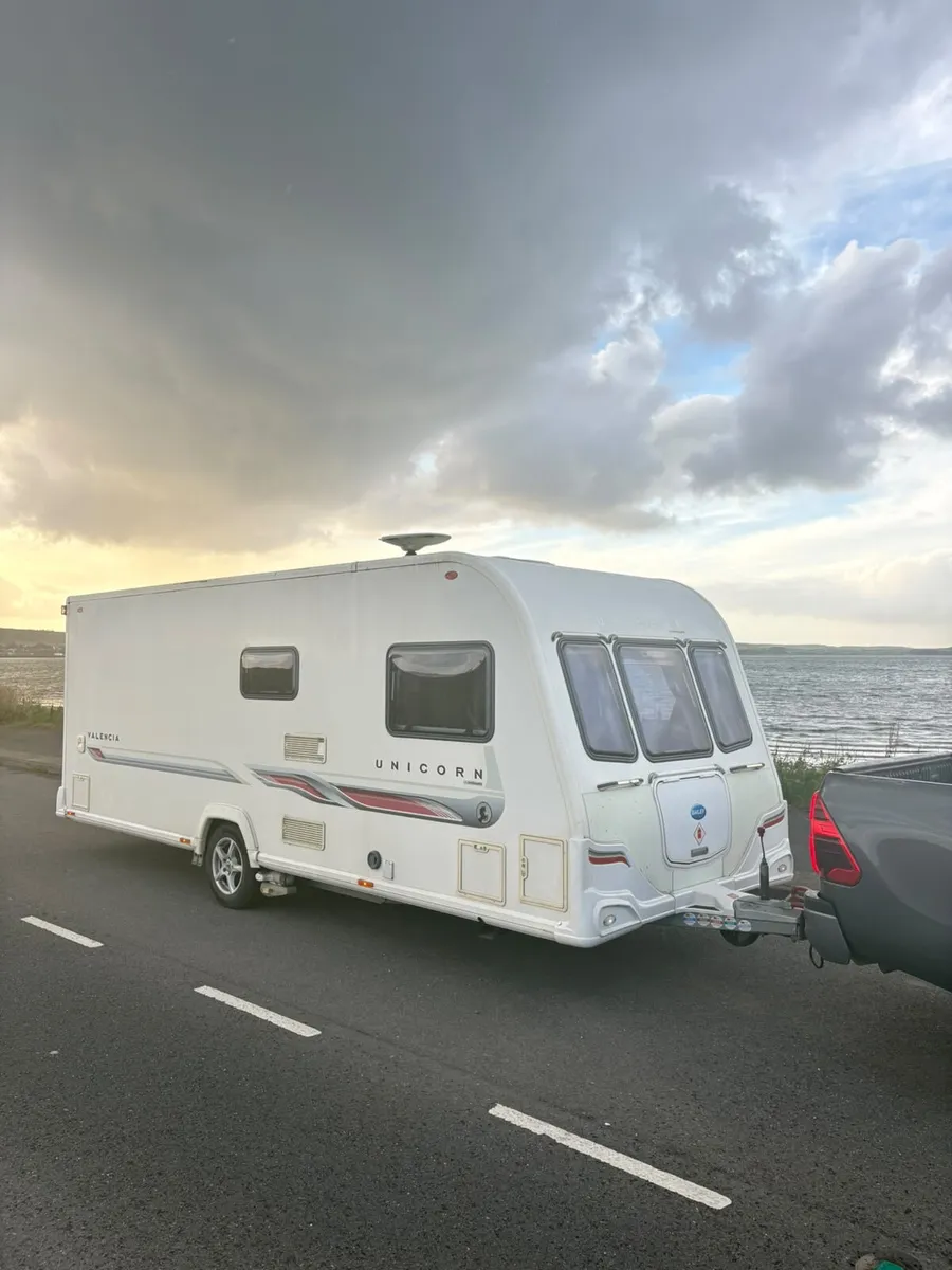 Bailey Unicorn Valencia | 4 Berth Fixed Bed - Image 2