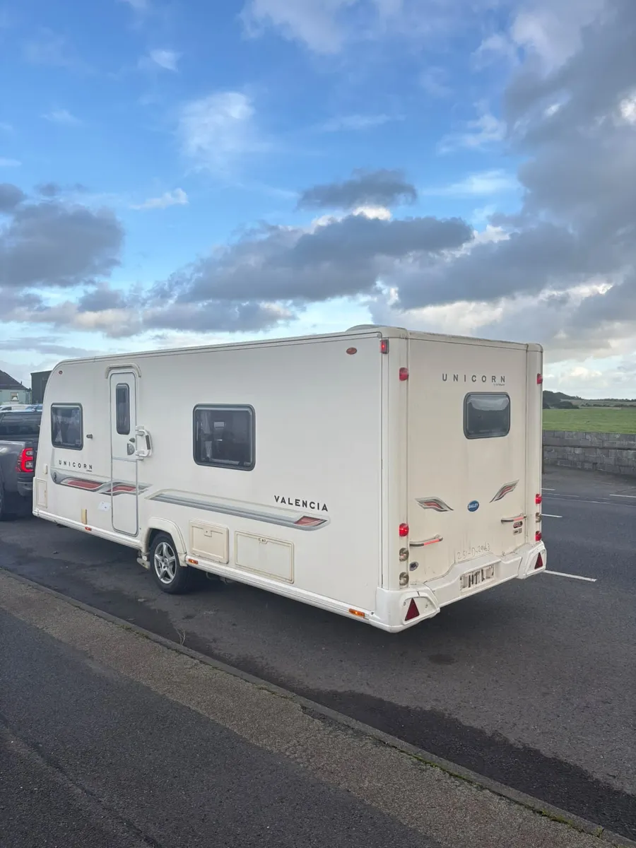 Bailey Unicorn Valencia | 4 Berth Fixed Bed - Image 4