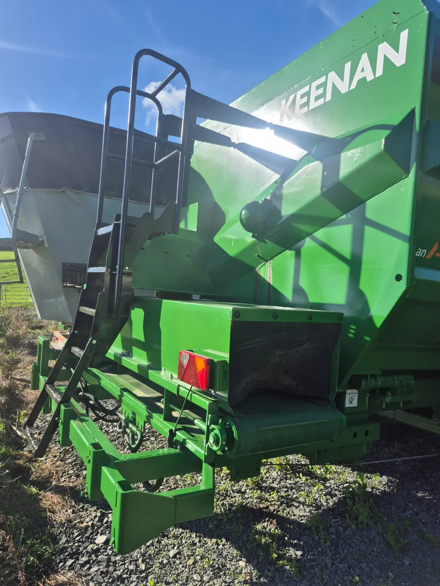Keenan 345 Rear feedout - Image 4