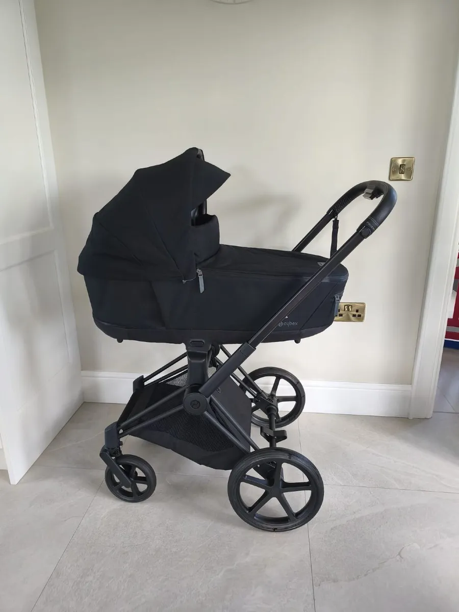 Cybex Priam Platinum Pram & Pushchair 3 in 1 - Image 2